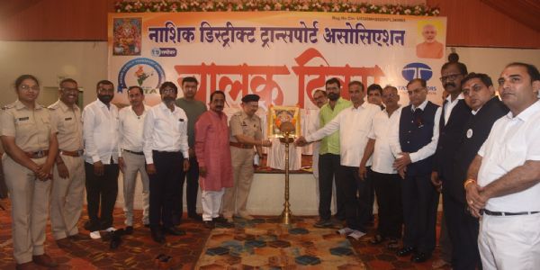 नाशिक -अर्थव्यवस्थेत चालक हा महत्वाचा घटक - प्रकाश गवळी