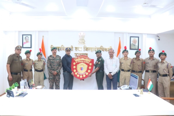 राष्ट्रीय छात्र सेनेच्या विद्यार्थ्यांसाठी “बेस्ट परेड” स्पर्धा