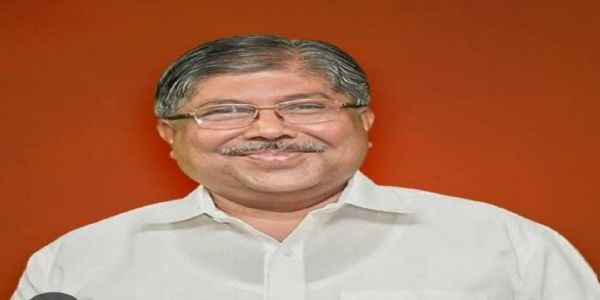 नांदेड : मराठवाडा विद्यापीठाच्या २८वा दीक्षान्त समारंभाला चंद्रकांत पाटील यांची उपस्थिती