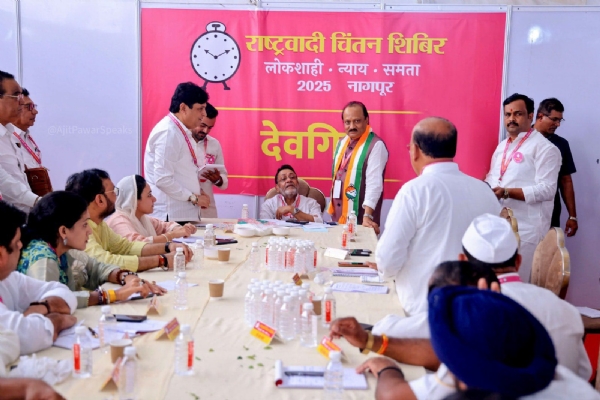 अजित पवार