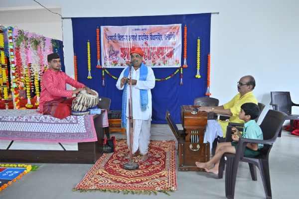 आगाशे विद्यामंदिरात शारदोत्सवानिमित्त कीर्तनसेवा