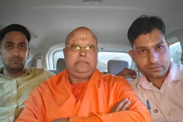 आरोपी चैतन्यनंद