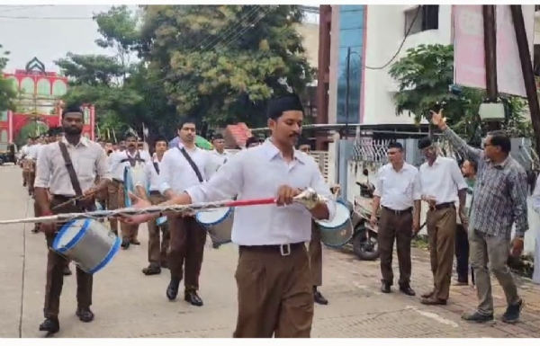 शताब्दी महोत्सवाचे औचित्य साधत.... रा. स्व. संघाचे शहरातील 8 नगरात पथसंचलन