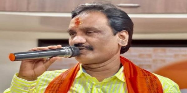 परळीतील मुंडे कुटुंबाला कधी न्याय देणार - अंबादास दानवे
