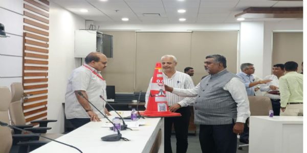 रस्ते अपघातातील मृत्यूंचे प्रमाण कमी करण्याकरीता उपाययोजना करा – अधीक्षक अभियंता