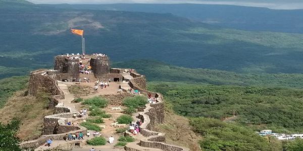 सह्याद्रीच्या हृदयातील अभेद्य गड : प्रतापगड