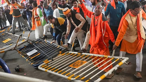 बांगलादेशात आणखी एका हिंदू व्यक्तीला जिवंत जाळण्याचा प्रयत्न