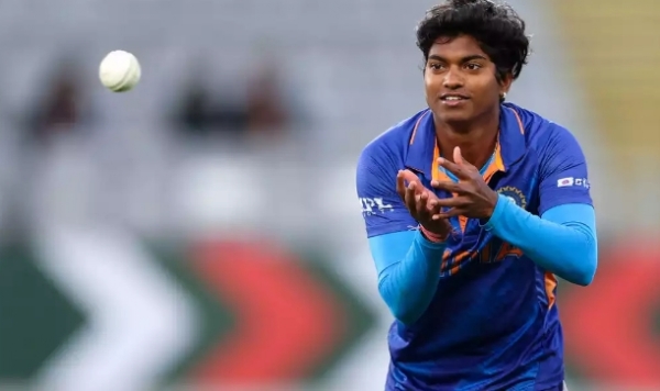 पूजा वस्त्रकार