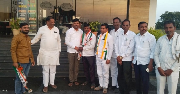 आमदार विटेकर यांच्या उपस्थितीत काँग्रेसच्या नेत्यांचा राष्ट्रवादीत प्रवेश आमदार विटेकर यांच्या उपस्थितीत काँग्रेसच्या नेत्यांचा राष्ट्रवादीत प्रवेश