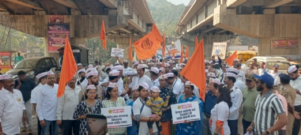 मुंबई-गोवा महामार्गासाठी संगमेश्वरात तासभर रास्ता रोको