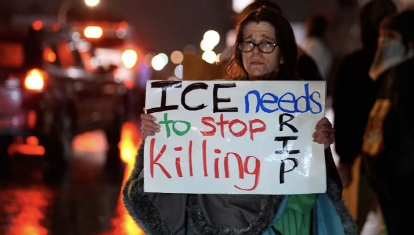 अमेरिका: मिनियापोलिसमध्ये एका महिलेच्या हत्येनंतर १,००० हून अधिक ठिकाणी निदर्शने