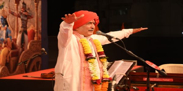 भारतात समान नागरी कायदा हवा - चारुदत्तबुवा आफळे