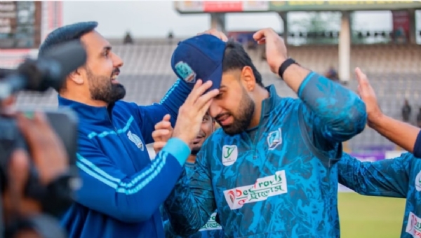 मोहम्मद नबी आणि हसन