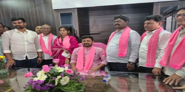 नांदेडमधील धर्माबाद नगरपरिषदेत पत्नी नगराध्यक्ष तर पती उपनगराध्यक्ष