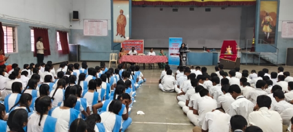 जिल्हा न्यायाधीश नेवसे