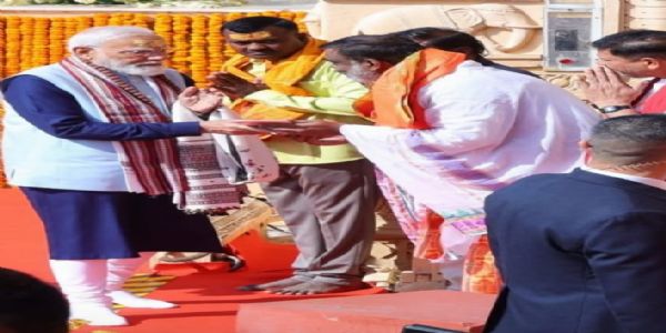 नाशिक-त्र्यंबकेश्वरच्या कुंभमेळ्यासाठी पंतप्रधानांना निमंत्रण