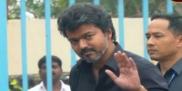 जन नायगन चित्रपटाबाबत अभिनेता विजयला सुप्रीम कोर्टाचा धक्का, हायकोर्टात जाण्याचे निर्देश