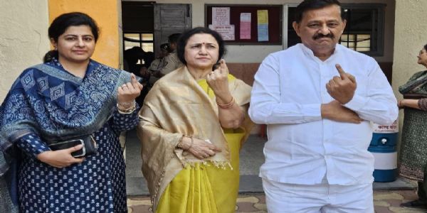 लोकशाही अधिक बळकट करण्यासाठी प्रत्येक नागरिकाने मतदान करावे - आ. सुभाष देशमुख