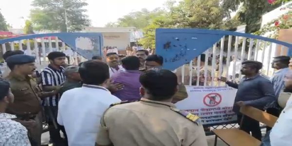 अकोला - जुने शहर भागात शिंदे सेना आणि भाजप उमेदवार यांच्यात वाद