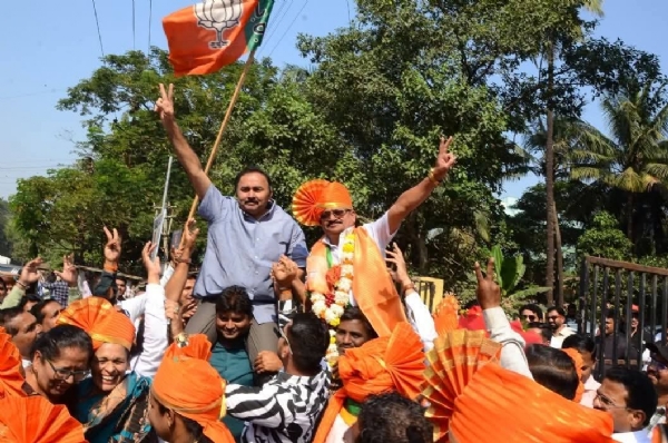 उरण नगर परिषदेच्या उपनगराध्यक्षपदी रवीशेठ भोईर यांची बिनविरोध निवड