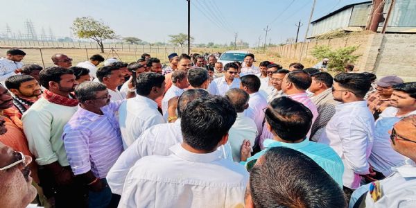 बीड : गुणवत्तापूर्ण पद्धतीने रस्त्याचे काम न झाल्यास काम तात्काळ बंद पाडण्याचा भाजपाचा इशारा