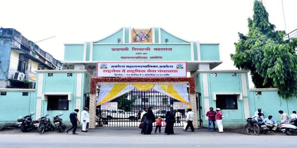 अकोल्यात कोणालाही स्पष्ट बहुमत नाही