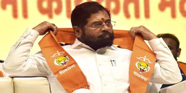 मुंबईच्या महापौर पदावरून संघर्ष; शिंदेसेनेचे नगरसेवक ताज लँड्स एंडमध्ये शिफ्ट