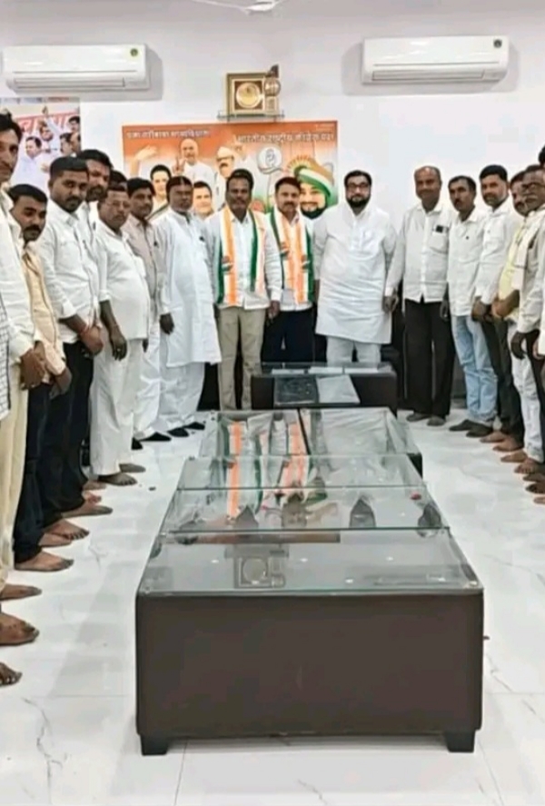 डॉ. जगदीश शिंदे यांचा काँग्रेस पक्षात प्रवेश