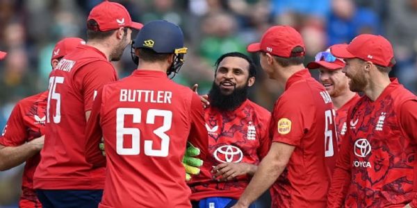 इंग्लंडच्या पाकिस्तानी वंशाच्या तीन क्रिकेटपटूंना मिळाला भारतीय व्हिसा