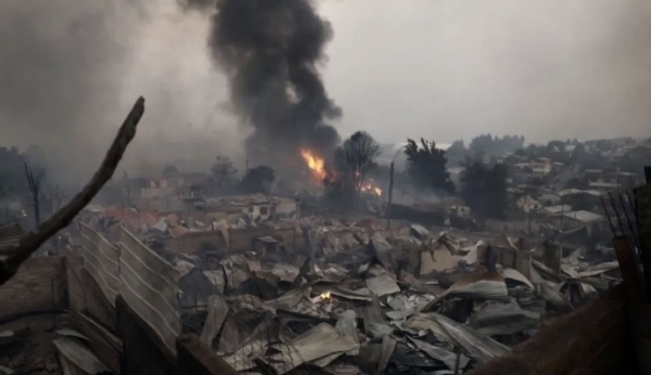 Massive forest fire in Chile
