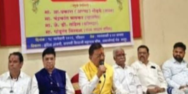 सरकारकडून ओबीसी आरक्षणाचे लचके तोडले गेले - प्रकाश शेंडगे