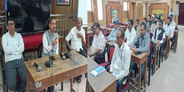 अकोल्यात मनपा आयुक्‍तांनी घेतला स्वच्छता विभागाचा आढावा