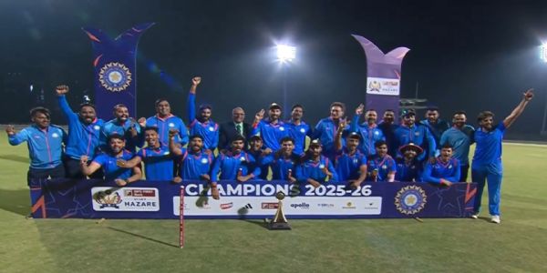 विदर्भाने पहिल्यांदाच जिंकली विजय हजारे ट्रॉफी, अंतिम फेरीत सौराष्ट्रावर 38 धावांनी मात