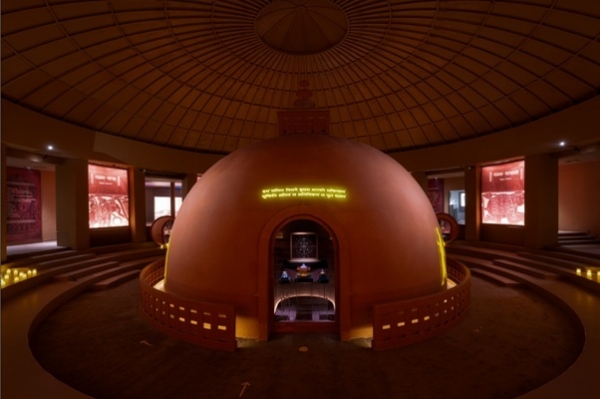 पवित्र पिप्रहवा अवशेष प्रदर्शन