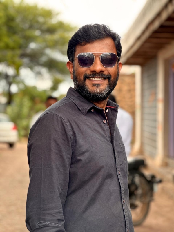 ‘रुबाब’च्या निमित्ताने शेखर बापू रणखांबे यांचे दिग्दर्शनात पदार्पण!