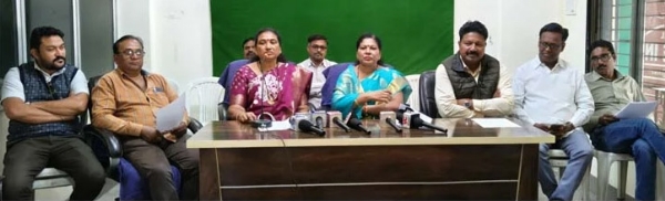 काँग्रेसच्या माजी महापौरांची वेगळी चूल वंचित आघाडी, युना. रिप.फोरमकडून मैदानात