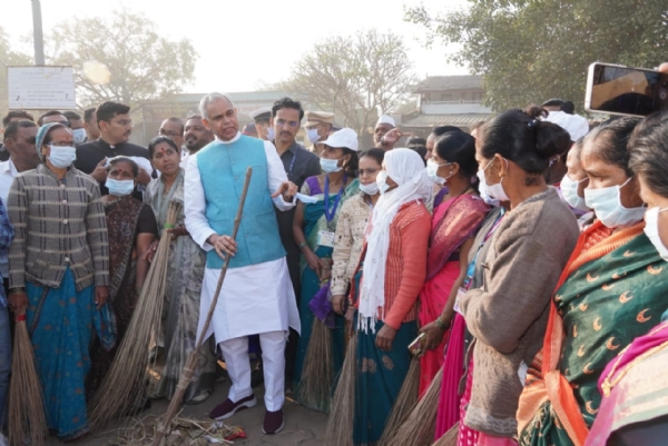 मुलांनो खूप खूप शिका.