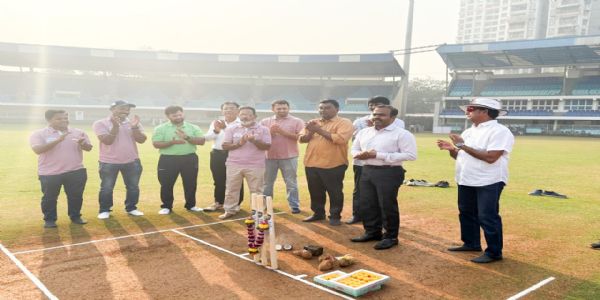 ठाण्यात प्रथमच ‘शरद पवार शिल्ड’ क्रिकेट स्पर्धेचा थाटात प्रारंभ