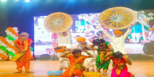 दिव्यांगतेवर मात करत कलागुणांचा उत्सव; नांदेडमध्ये सांस्कृतिक कार्यक्रम