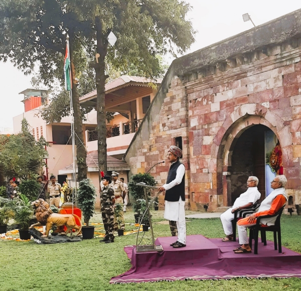 नागपुर स्थित संघ मुख्यालय मे गणतंत्र दिवस पर अपने विचार रखते हुए राजेश लोया