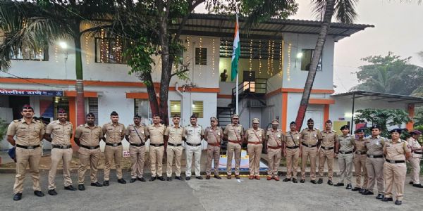 प्रजासत्ताक दिनानिमित्त नेरळमध्ये विविध ठिकाणी तिरंगा फडकला