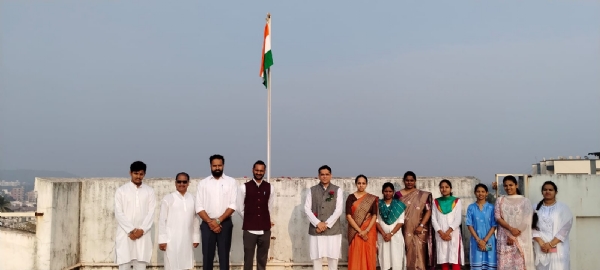 कविकुलगुरू कालिदास विश्वविद्यालय उपकेंद्रात प्रजासत्ताक दिन