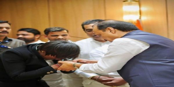 अजित पवार यांच्या निधनाने सुरज चव्हाण भावुक; शेअर केली पोस्ट