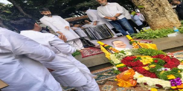 दादांना अखेरचा निरोप देताना मन अत्यंत व्यथित झाले - खासदार डॉ. कल्याण काळे