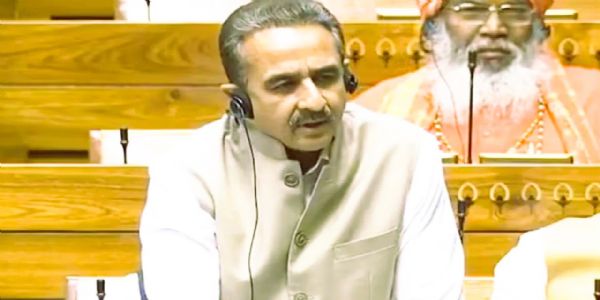 बांगलादेशमध्ये अल्पसंख्याकांवर होणाऱ्या हल्ल्यांवर सरकारची नजर – कीर्ती वर्धन सिंह