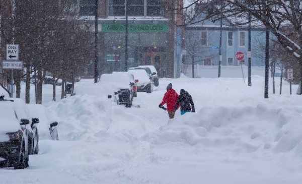 न्यूयॉर्कवर बॉम्ब सायक्लोनचा धोका, पुन्हा जोरदार बर्फवृष्टीचा इशारा