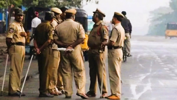 संदेश खालीत पोलिस बंदोबस्त संदेश खालीत पोलिस बंदोबस्त