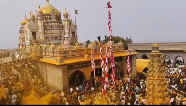 जेजुरी काठी टेकवण्याचा सोहळा जेजुरी काठी टेकवण्याचा सोहळा