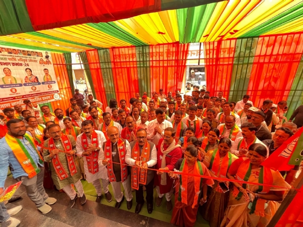 प्रचार कार्यालयाचे उद्घाटन