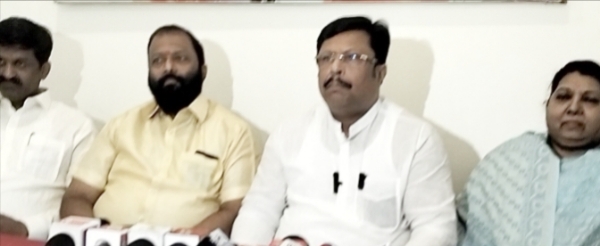 पत्रकार परिषदेत आ. राजेश क्षीरसागर